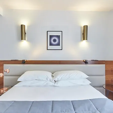 Royal Phare 3* Париж