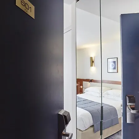 Отель Royal Phare Париж