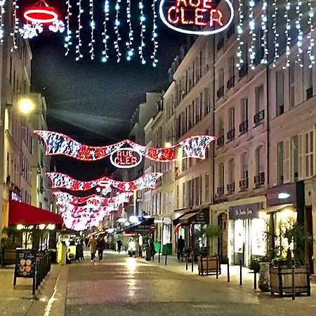 Royal Phare 3* Paris