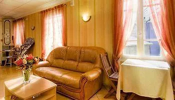 Royal Phare 3* Paris